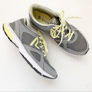Vionic SATIMA RUNNING SNEAKER SIZE 8